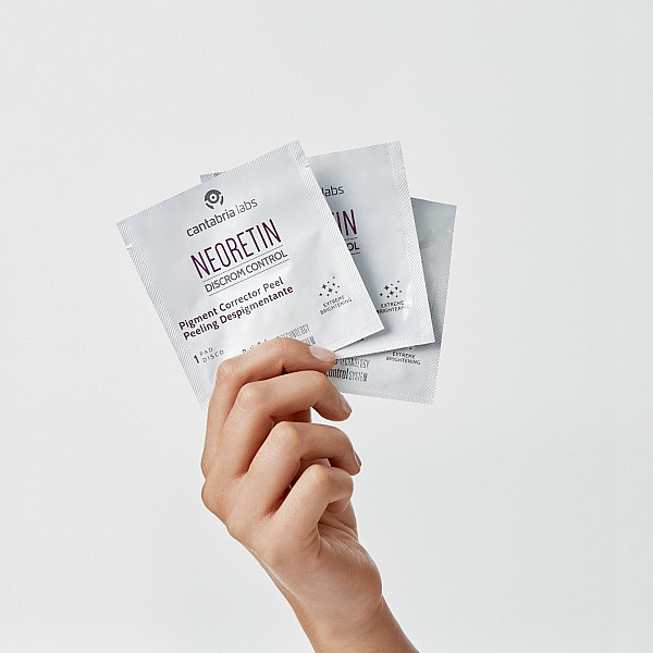 CANTABRIA LABS Neoretin discrom control pigment peel pads – WELL.UA – Фото 4